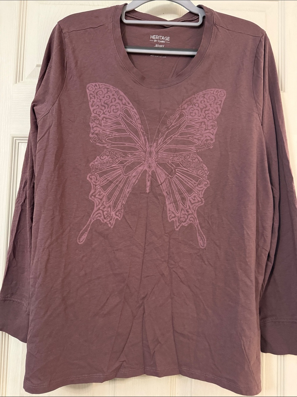NWOT Torrid Long Sleeve Butterfly Graphic Tee Dusty Mauve Sz 2, 2X, 18-20